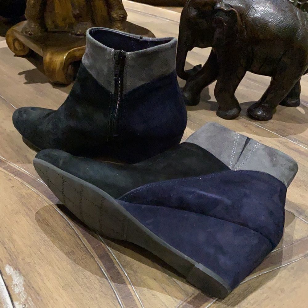 ❤️ Vaneli Color Block Boots ❤️ - Picture 5 of 6